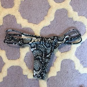 NWT black, blue, and white thong bikini